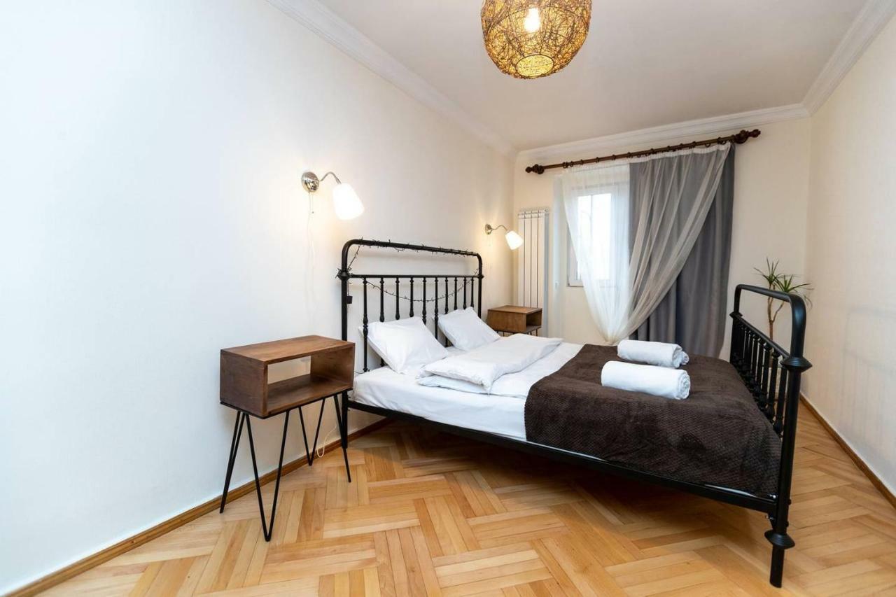Wehost Cosy Apartment 第比利斯 外观 照片